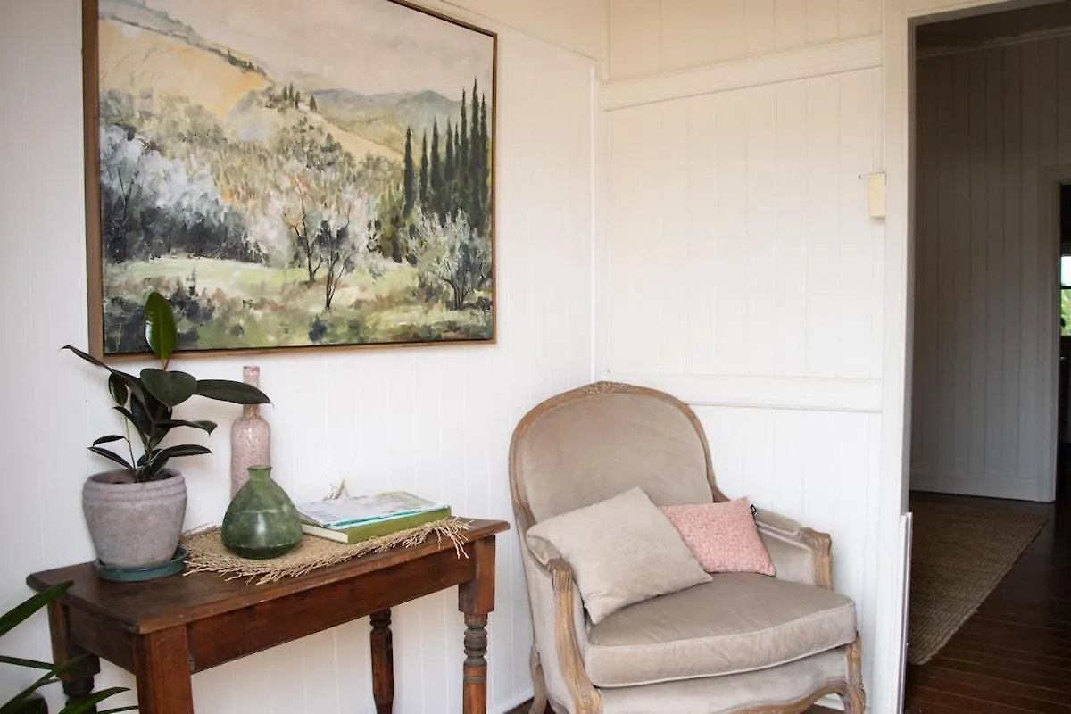 Clermont Modern Country Retreat Apartment