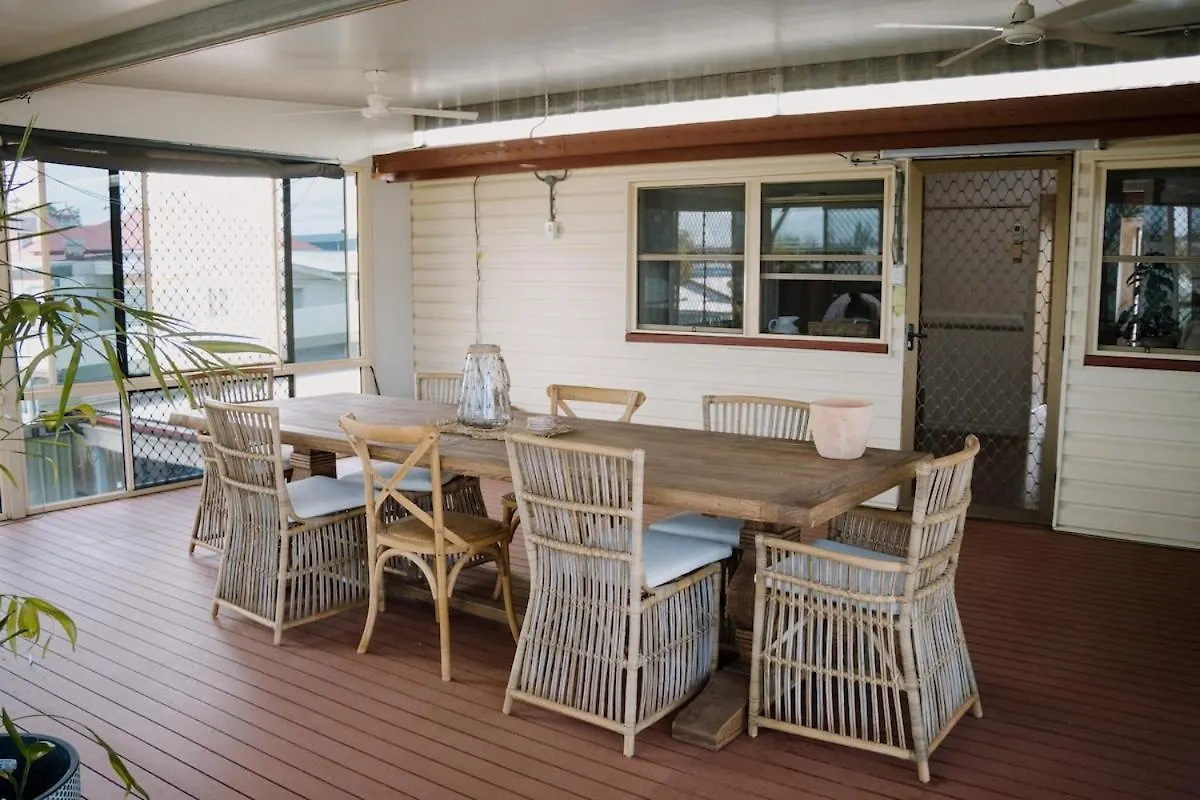 Clermont Modern Country Retreat Apartment